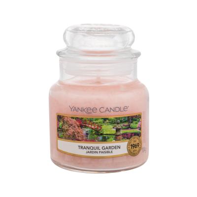 Yankee Candle Tranquil Garden Dišeča svečka 104 g
