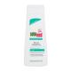 SebaMed Extreme Dry Skin Relief Shampoo 5% Urea Pomiritveni in vlažilni šampon za zelo suho lasišče za ženske 200 ml