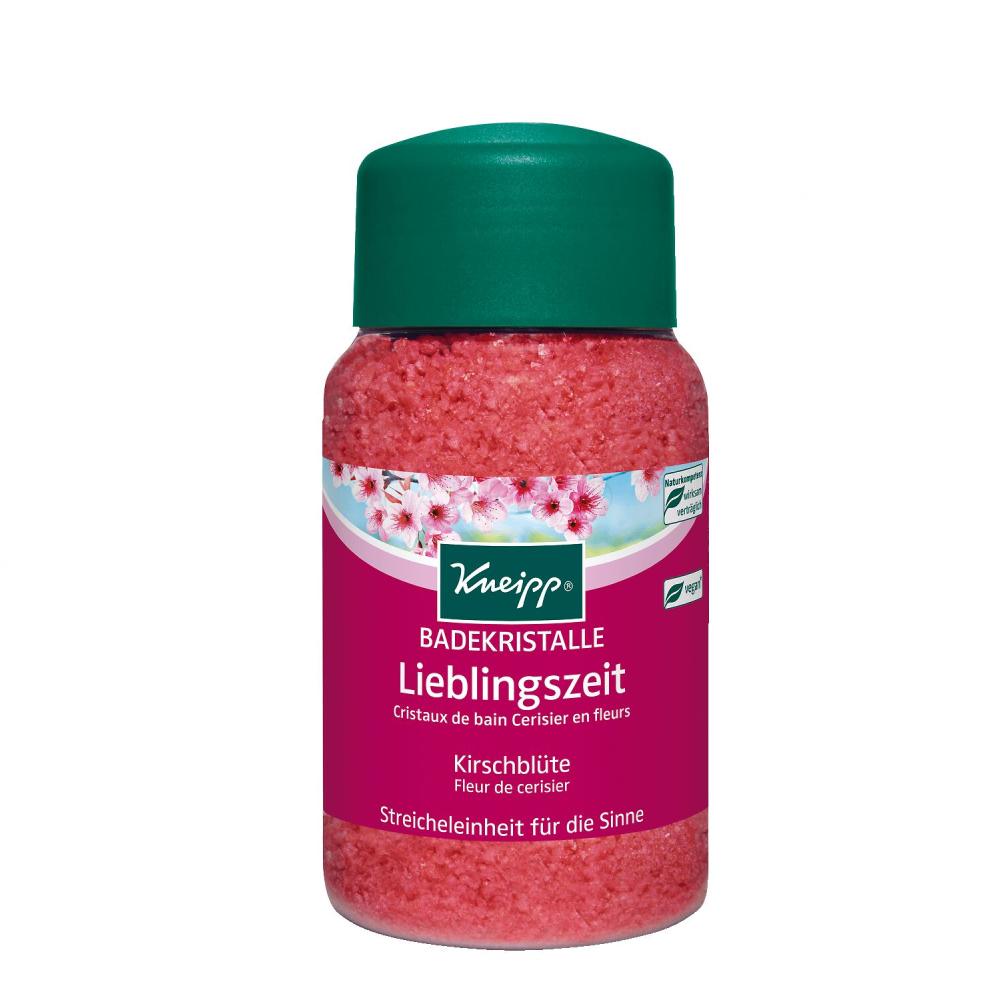 Kneipp Favourite Time Bath Salt Cherry Blossom Kopalna sol za ženske 500 g