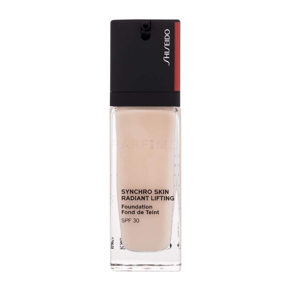 Shiseido Synchro Skin Radiant Lifting SPF30 Puder za ženske 30 ml Odtenek 110 Alabaster