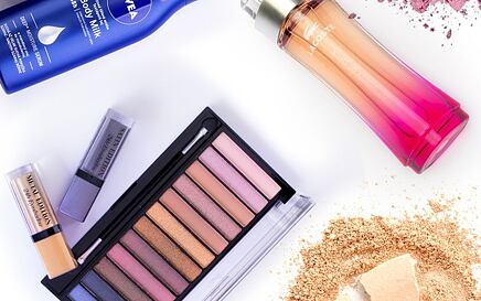 Vas zanima, kako prihraniti tudi do 100 € pri nakupu kozmetike?