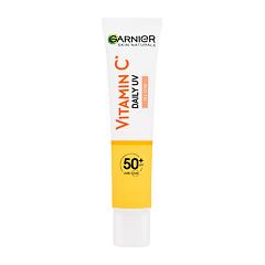 Dnevna krema za obraz Garnier Skin Naturals Vitamin C Daily UV Glow SPF50+ 40 ml poškodovana škatla
